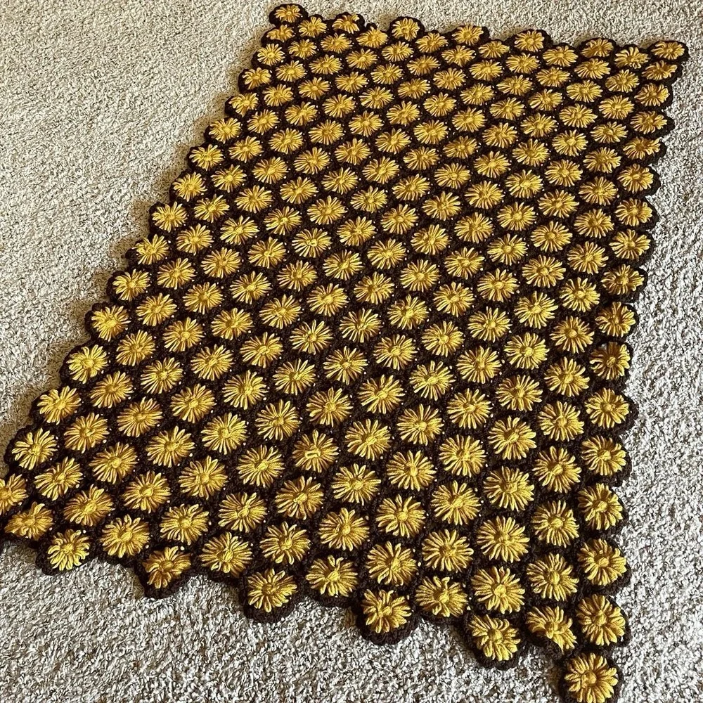 Vintage 70s Crochet Throw 56
